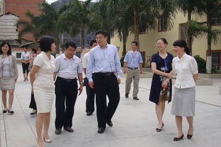 团中央领导视察西乡塘区共青团工作，走访扶壮学校深化农民工子女关爱服务